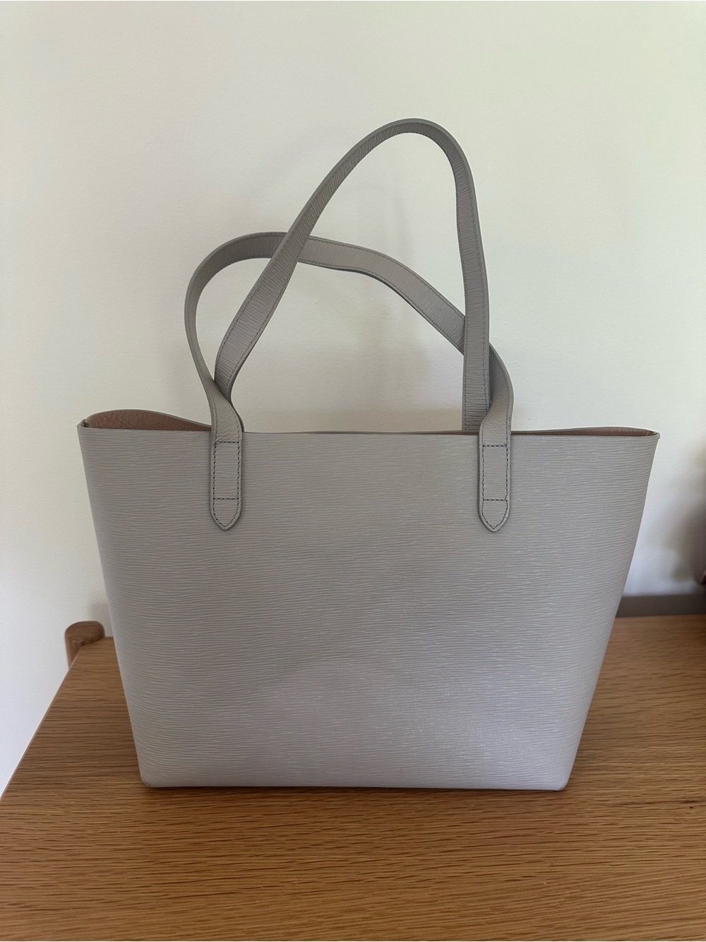 Cuyana Small Structured Leather Tote - Perla